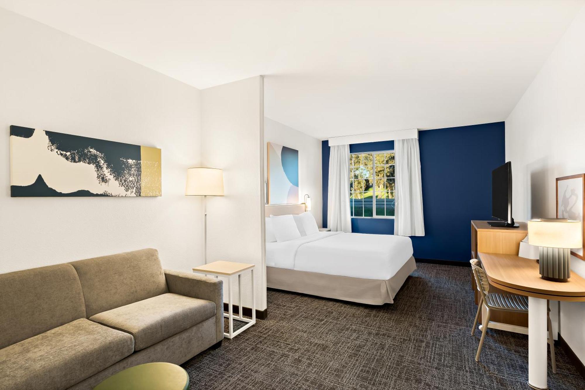 Spark By Hilton Williams Newly Opened 2025 Exterior photo