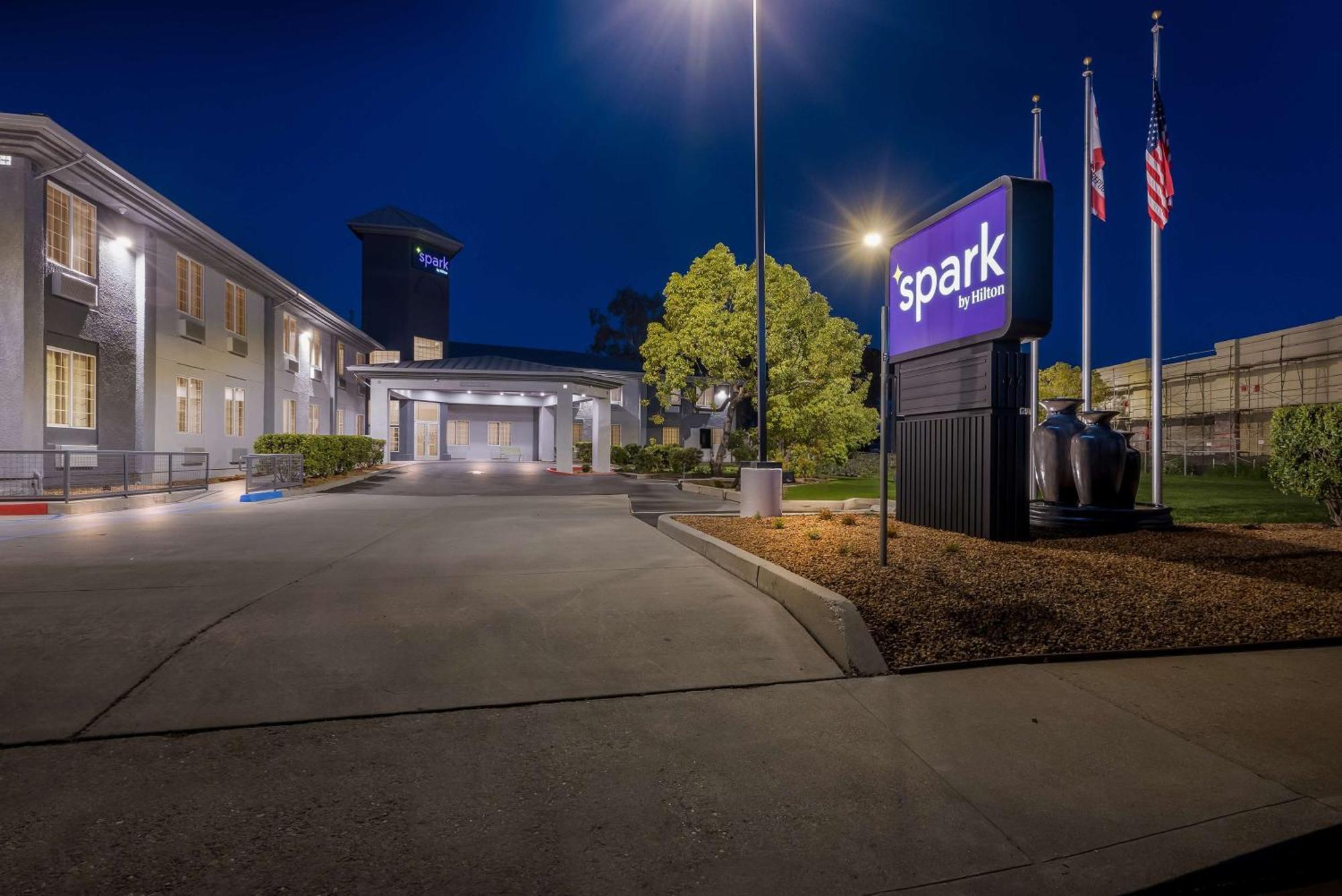 Spark By Hilton Williams Newly Opened 2025 Exterior photo